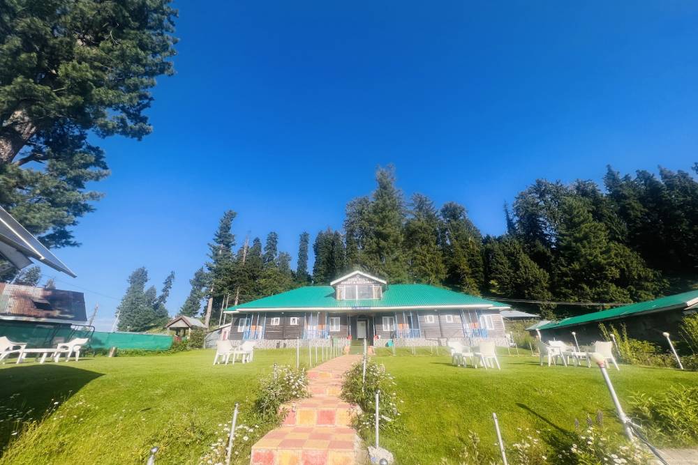 pine view resort gulmarg