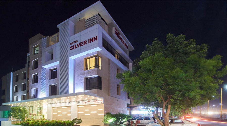 hotel executive silver inn