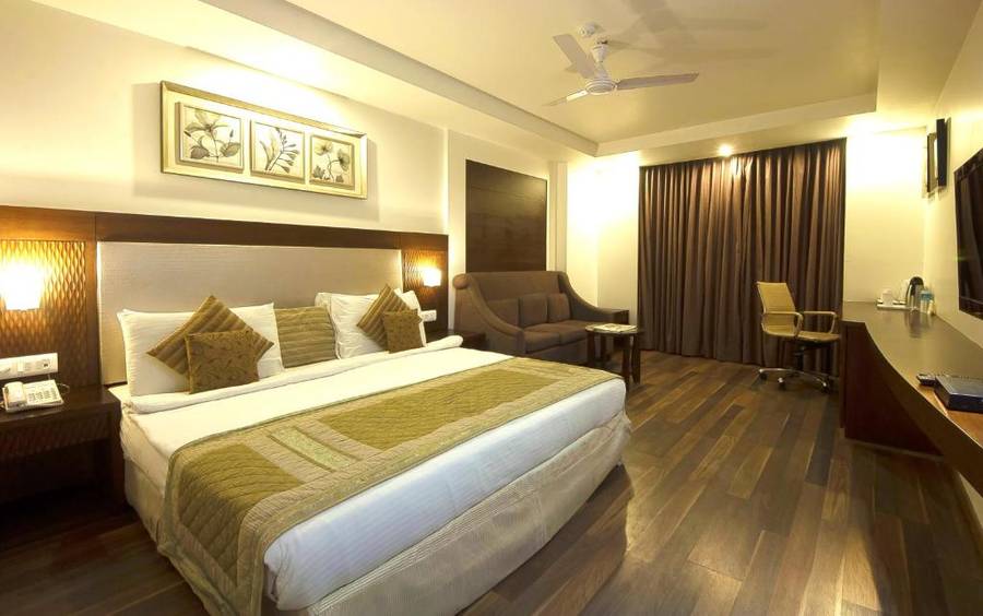 Hotel Le Roi @ New Delhi Railway Station