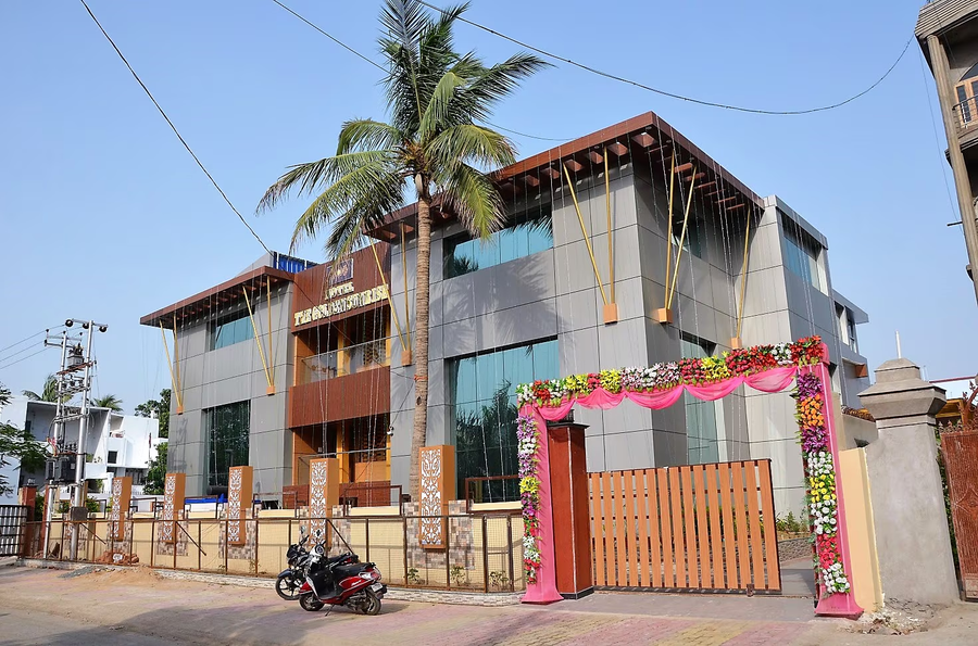 Hotel The Golden Sunrise,Patliputra Colony,3 star