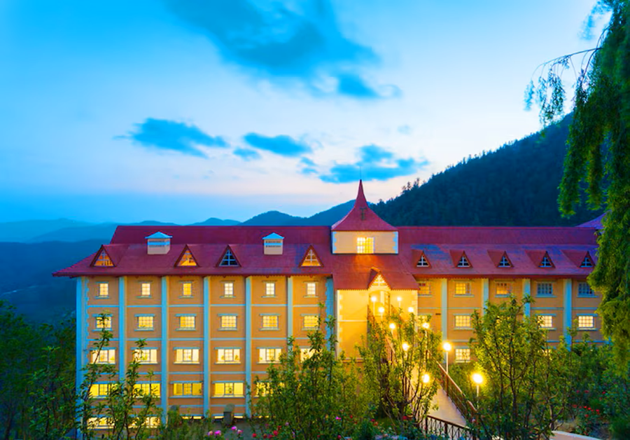 Toshali Royal View Resort,Kufri-Chail Road, Koti,4 star