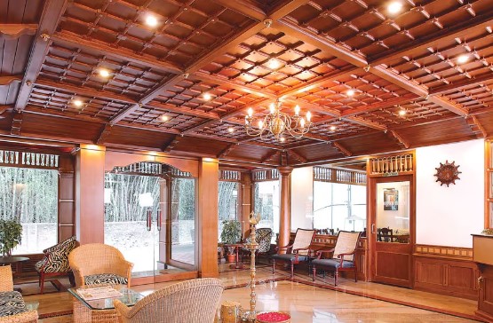 Hotel Grand Thekkaddy,Pathumury,4 star