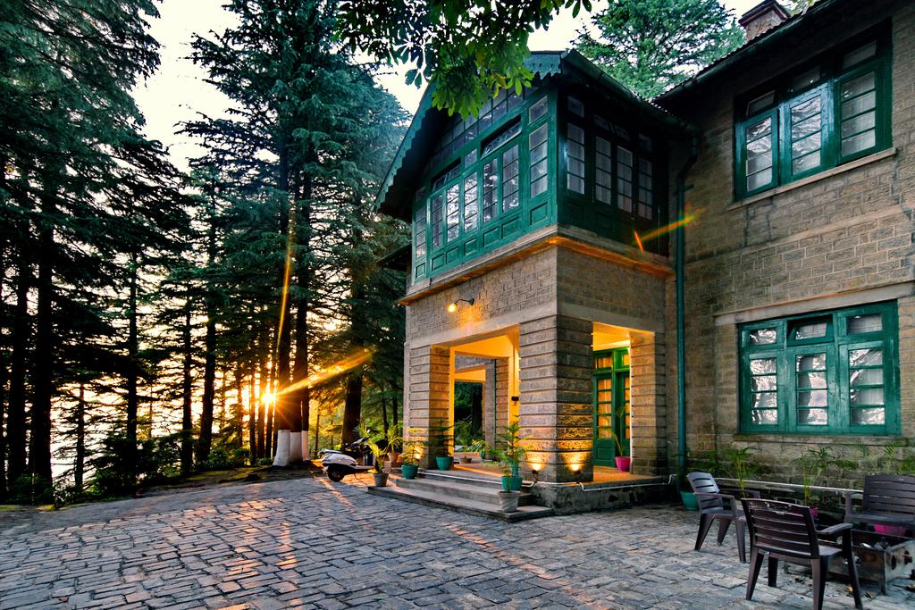 Brij Villa, Dalhousie | A Colonial Luxury Retreat