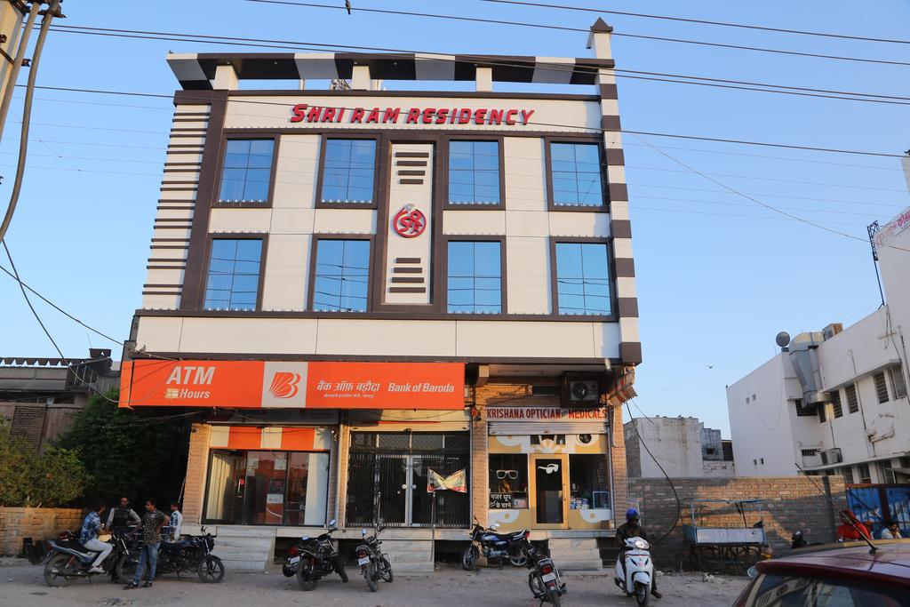 Hotel Shri Ram Residency,Plot No.7, 4Th Puliya, Main, Chopasani Rd, 4Th Puliya, Chopasni Housing Board, Jodhpur,3 star