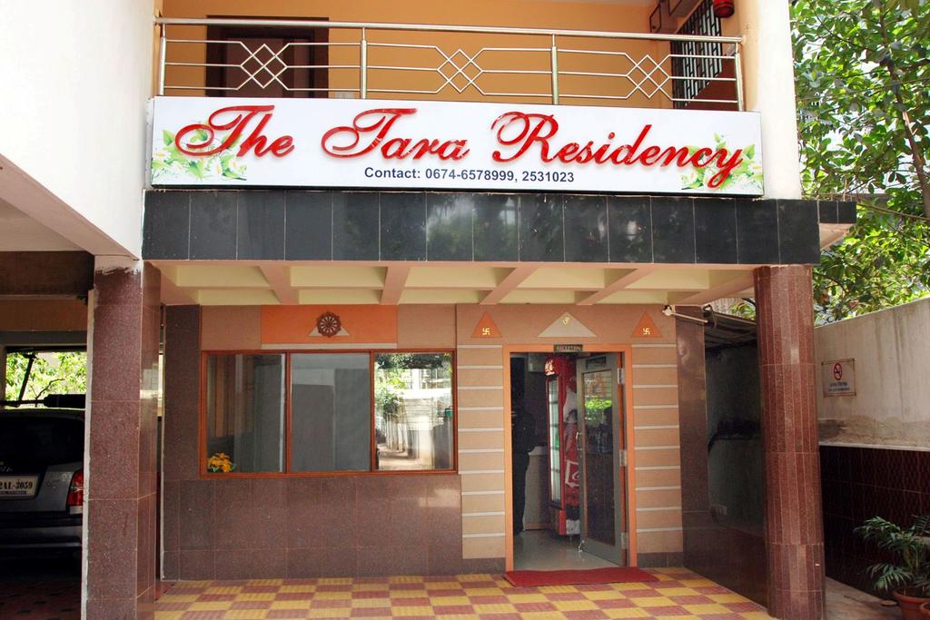 Imperial Heights Binsar,Saheed Nagar,3 star