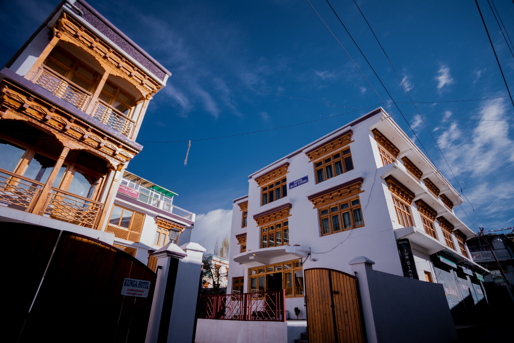Hotel Blue Stone,Near Leh Bus Stand,3 star