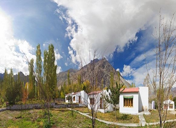 himalayan eco resort