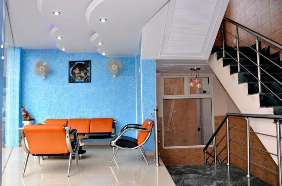 Hotel King,Sharvan Nath Nagar,2 star