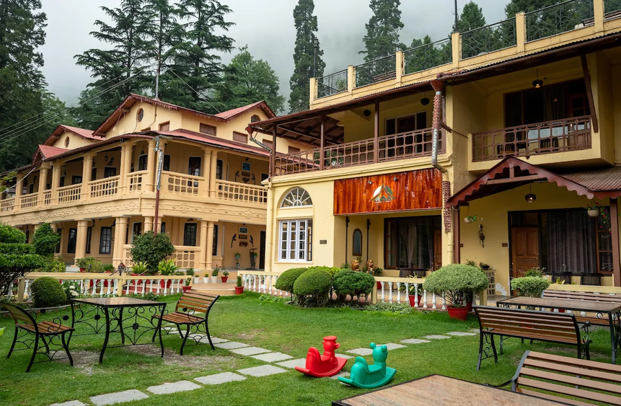 The Pavilion,Mallital,3 star
