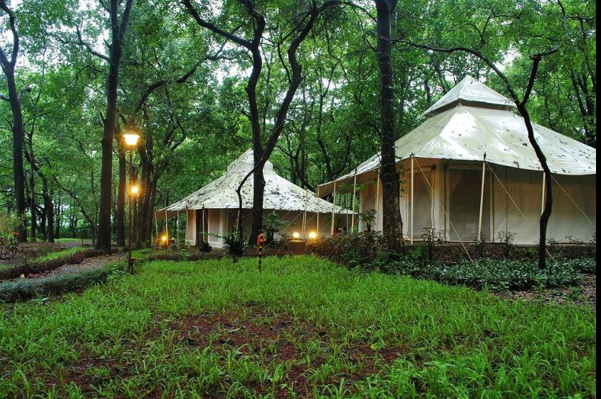 dudhsagar spa resort