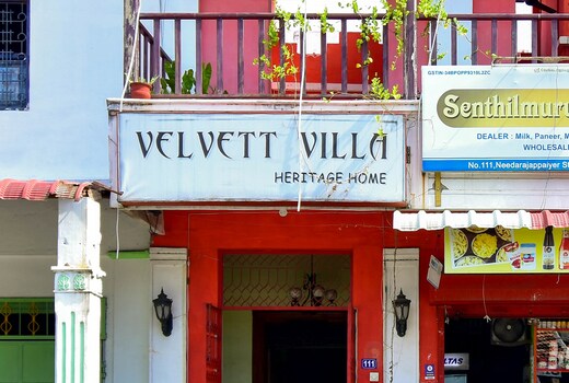 Velvett Villa