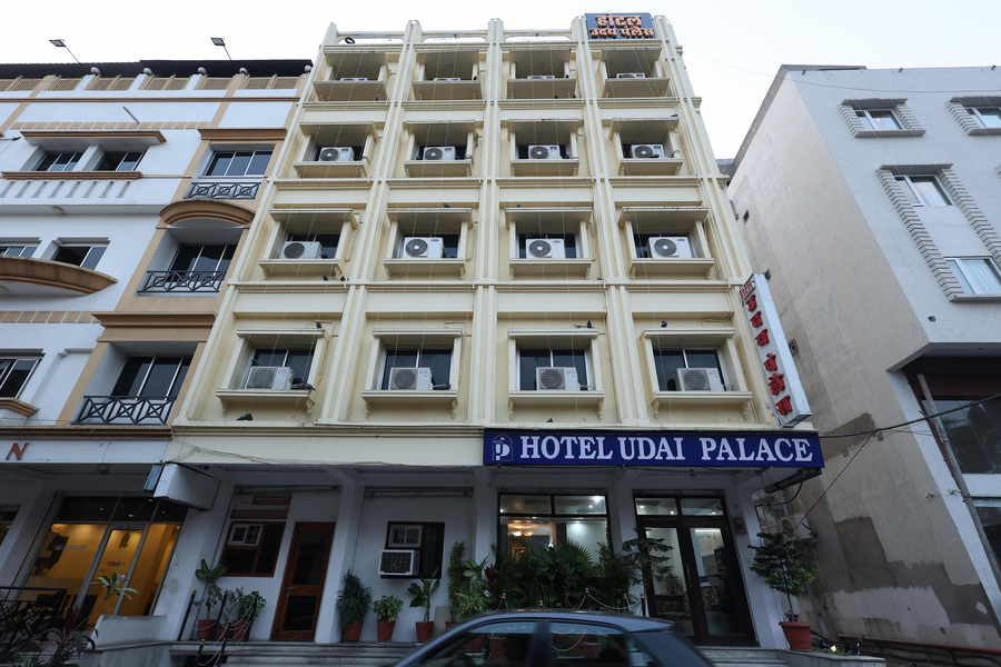 Hotel Udai Palace,Udaipole Bus Station,3 star