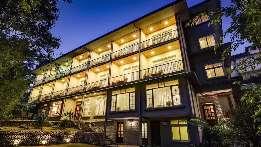 Summit Barsana Resort And Spa,Upper Cart Road,4 star