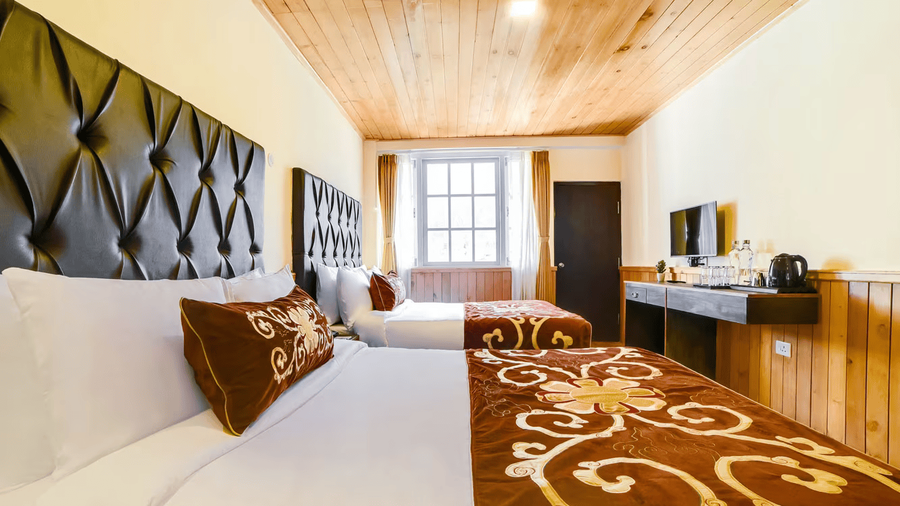 room-image