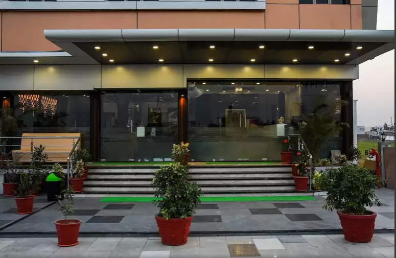 Hotel Shyam Palace,Airport Ring Rd,3 star