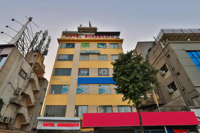 Hotel Shreenath,Nonemaninagar Railway Station Road, Near Old Railway Crossing, Maninagar, Ahmedabad,2 star