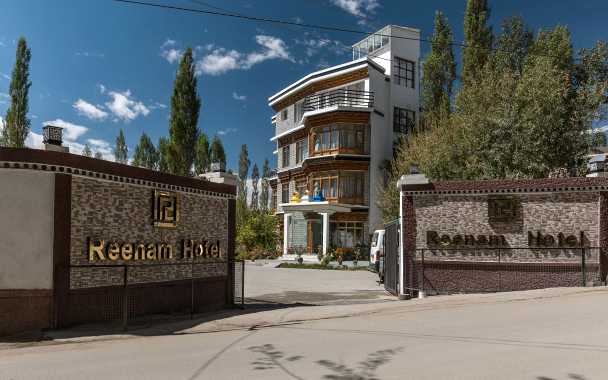 Reenam Hotel,Sankar,3 star