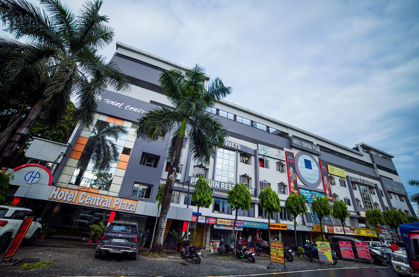 Hotel Central Plaza,Hill Cart Road,3 star