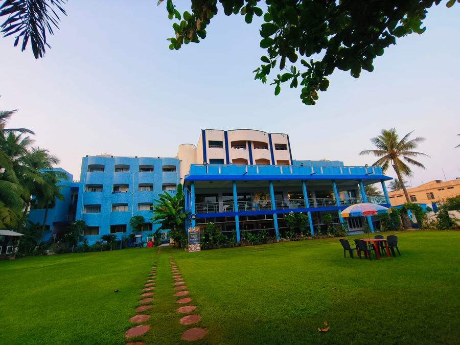 Hotel Vijoya International,Chakra Tirtha Road,4 star