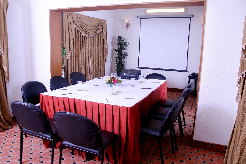 Hotel Alankar Grande,Ram Nagar,3 star