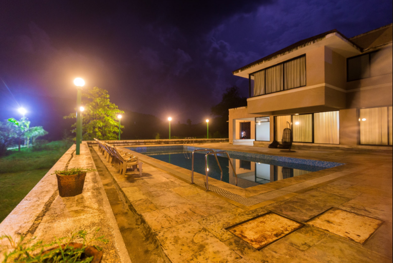 Shetty Farms, Dahanu,Dombivili>>Dahanu,3 star