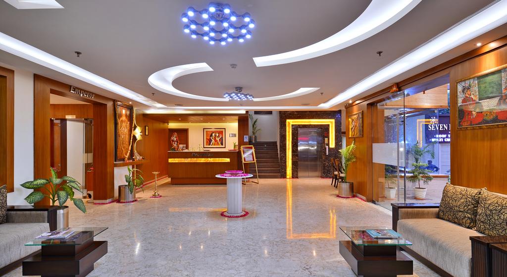Seven Hills Tower,Fatehabad Road,4 star