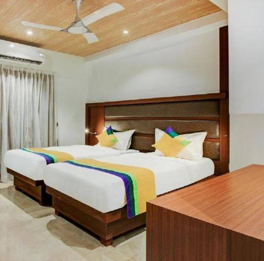 Hotel Aarush Inn,Turbhe,2 star