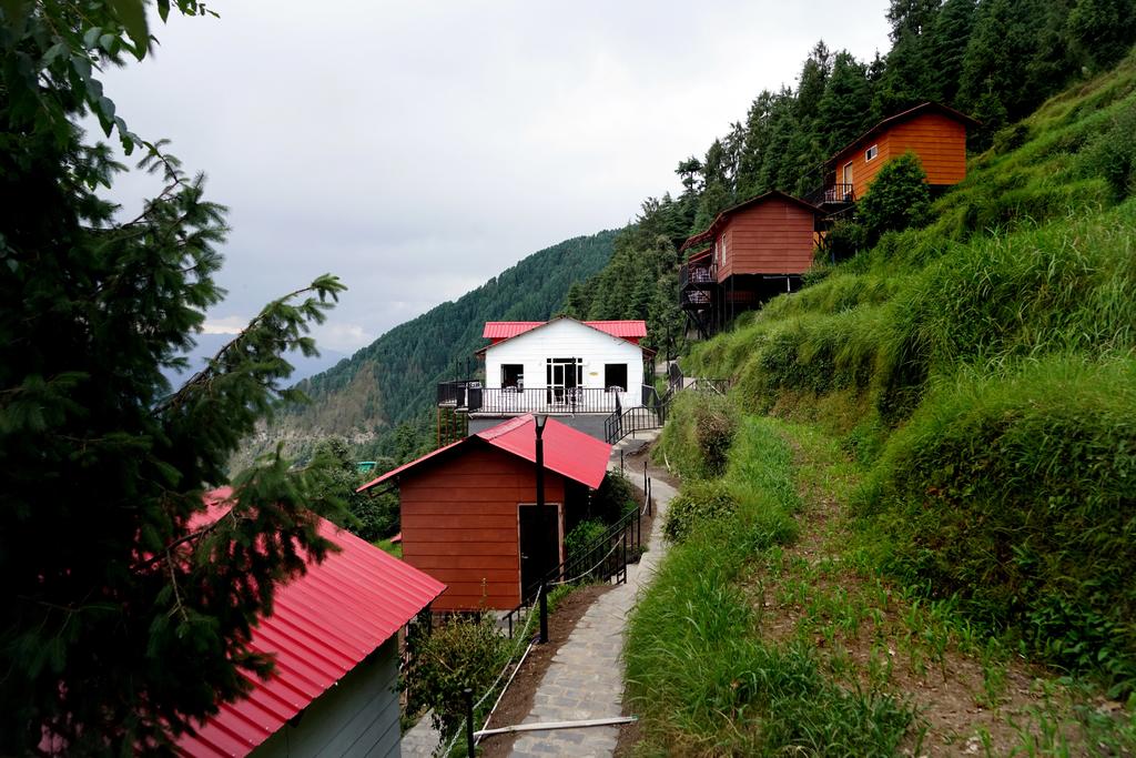 Aaroham By Aamod Dalhousie Luxury Cottage Resort