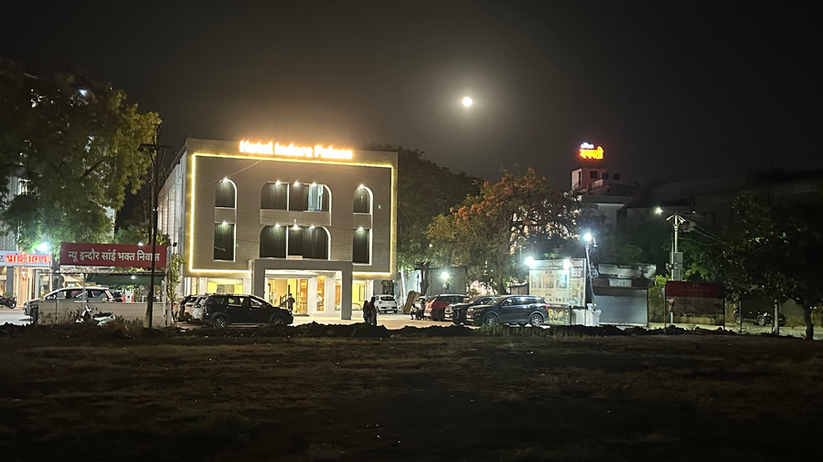 hotel indore palace