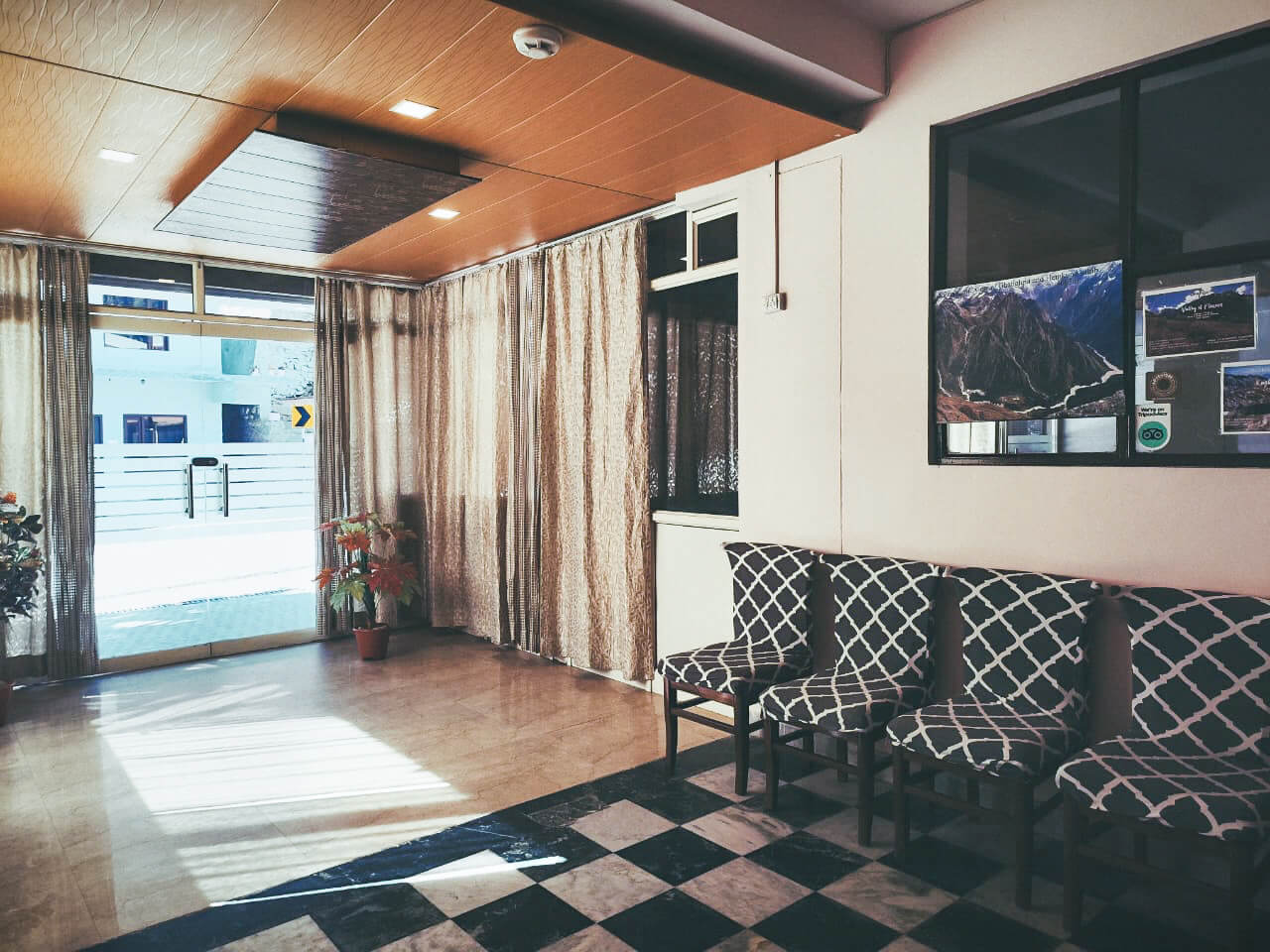 Hotel Bhagat,Govindghat,3 star