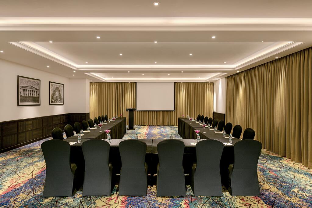 lemon tree premier mumbai intl airport