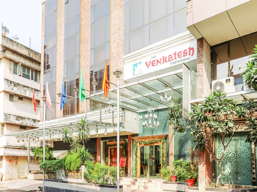 Hotel Venkatesh International,Nayapara,3 star