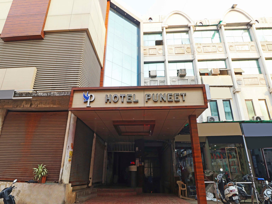 Hotel Puneet International,Pandri,3 star