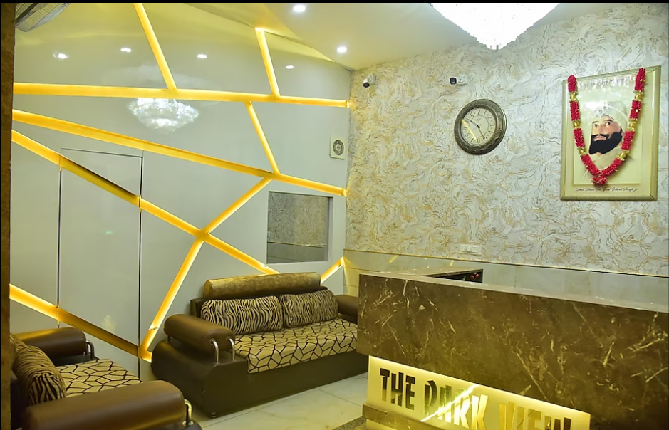 The Park View,Near Golden Temple,3 star
