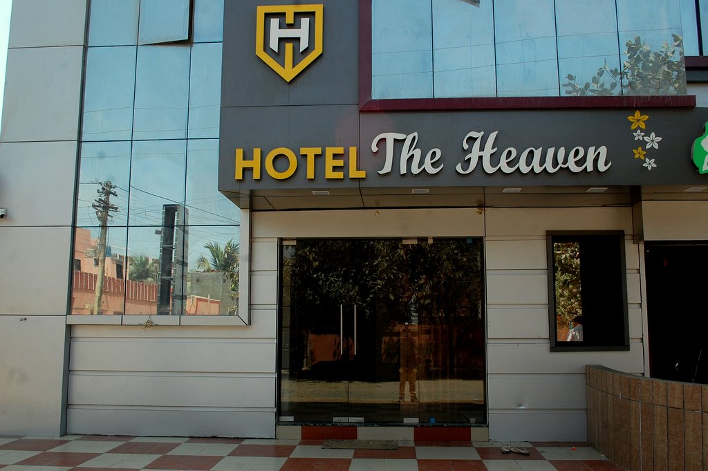 The Sky Comfort - Hotel The Heaven, Dwarka
