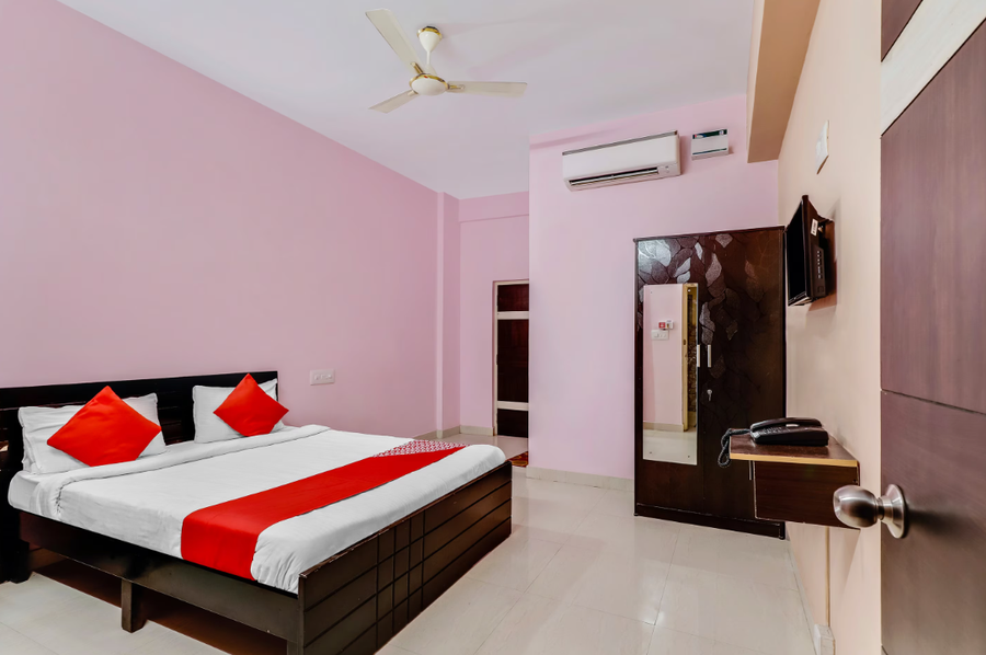 hotel station view mughalsarai by shrigo hotels
