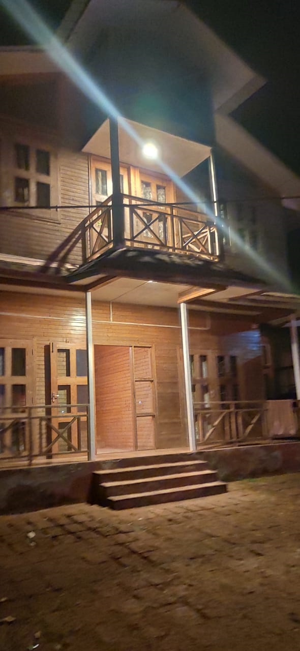 The Woods Beach House,Guhagar>>Chiplun,2 star