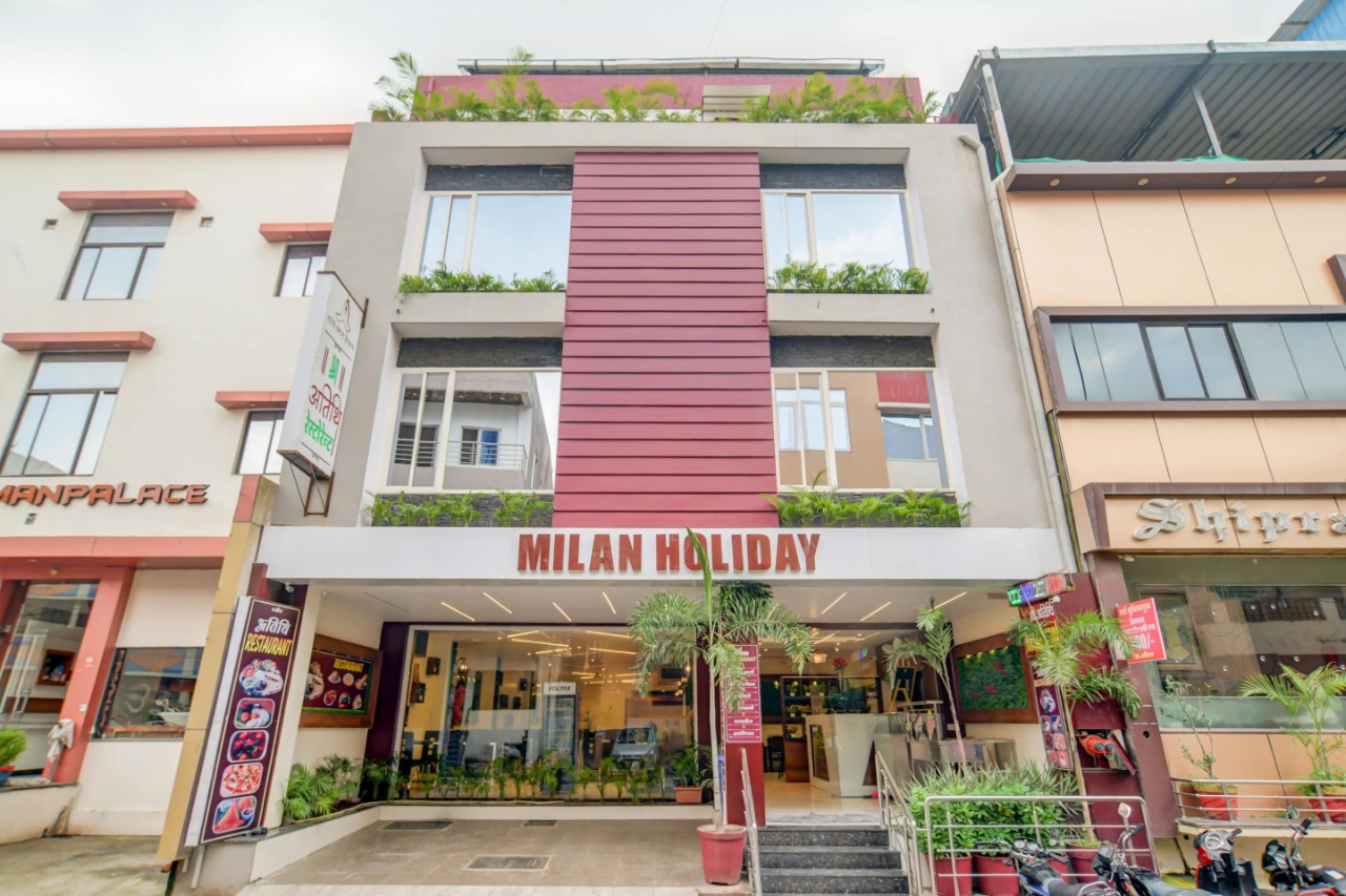 Hotel Milan Holidays,Jaisinghpura,3 star