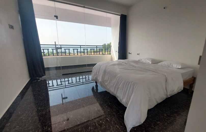 hostelife gokarna