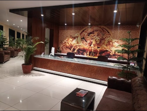 Rajlaxmi Hotel,Siddharth Nagar,3 star