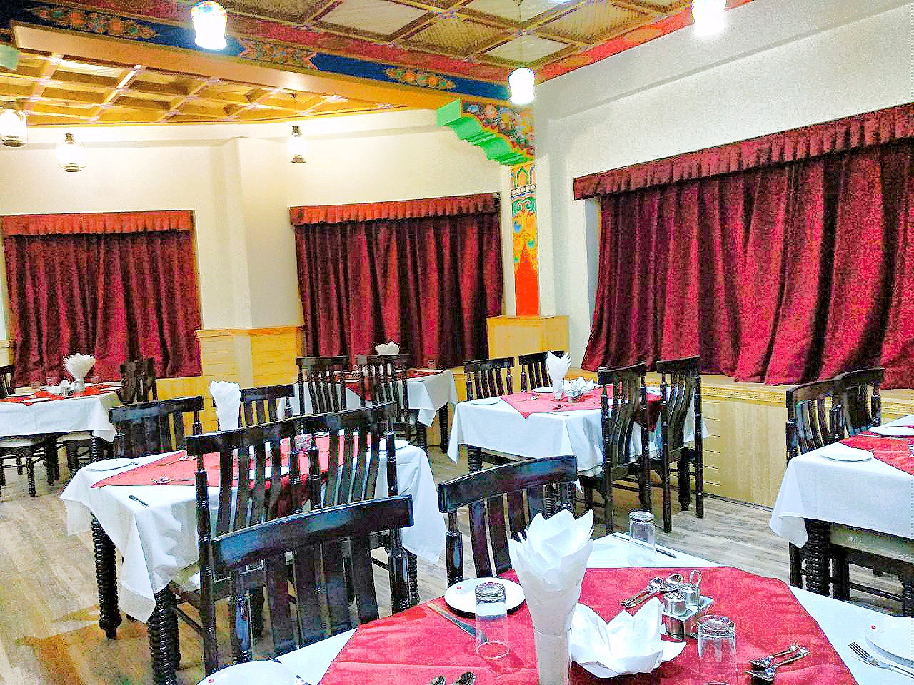 The Grand Yasmin Ladakh,Near Leh Bus Stand,3 star