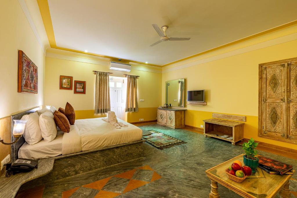 room-image