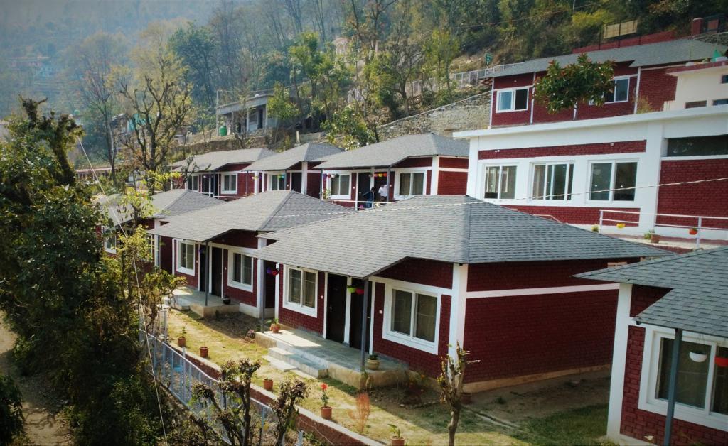 Char Machan Resort,Village Narayankoti, Kedarnath Highway, Guptkashi, Uttarakhand, 246439.,2 star