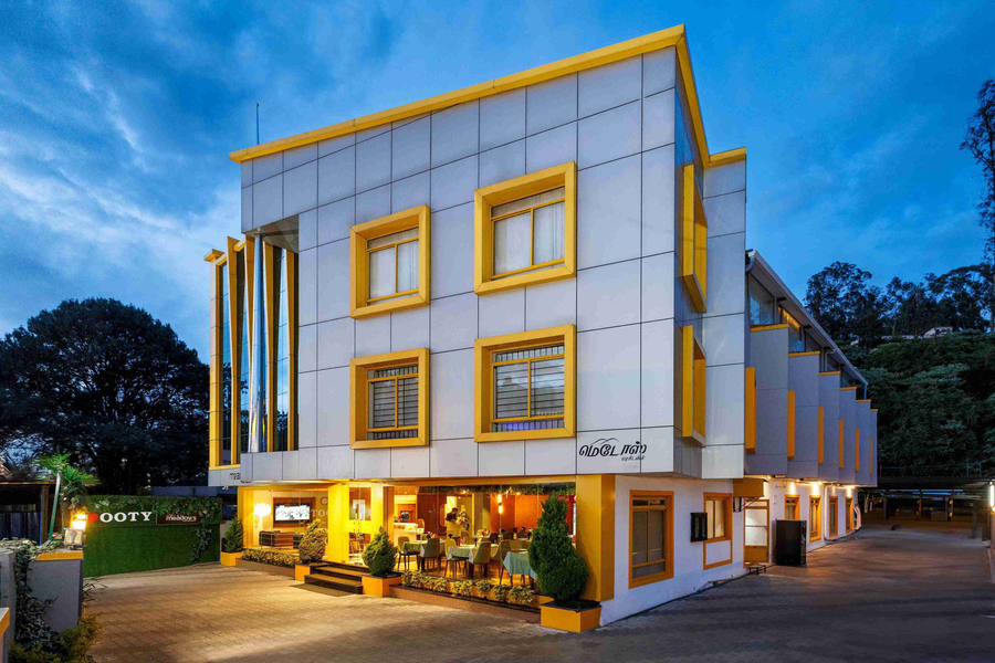 Meadows Residency,Near Botanical Garden,3 star