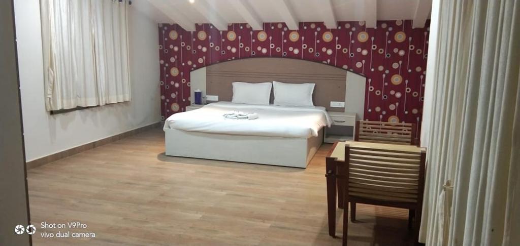 Dew Drop Inn,Bombay Kist,0 star