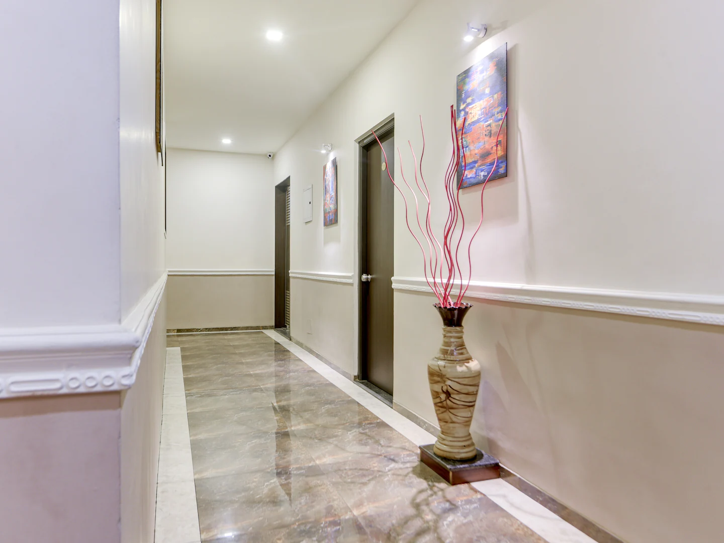 Hotel Grand Gaayatris,Pallavaram,3 star