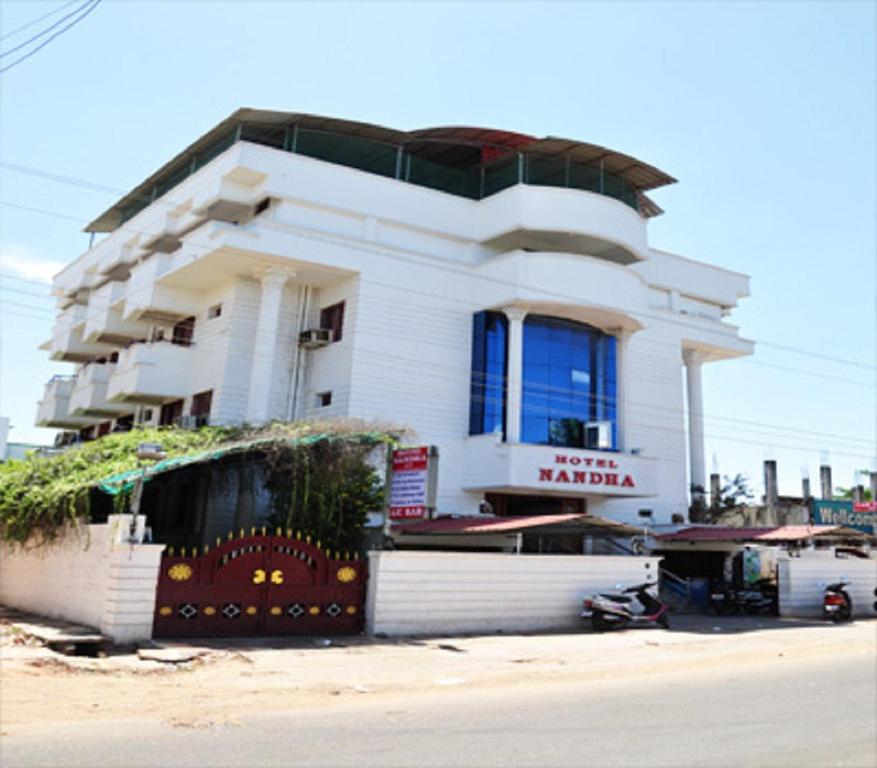 Hotel Nandha