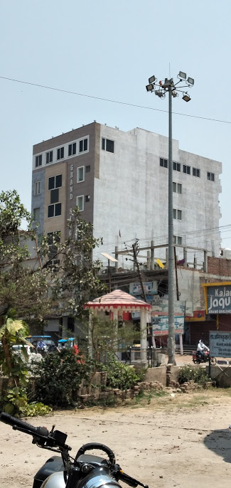 Hotel Grand Singhania, Ballia,Buxar>>Ballia,5 star