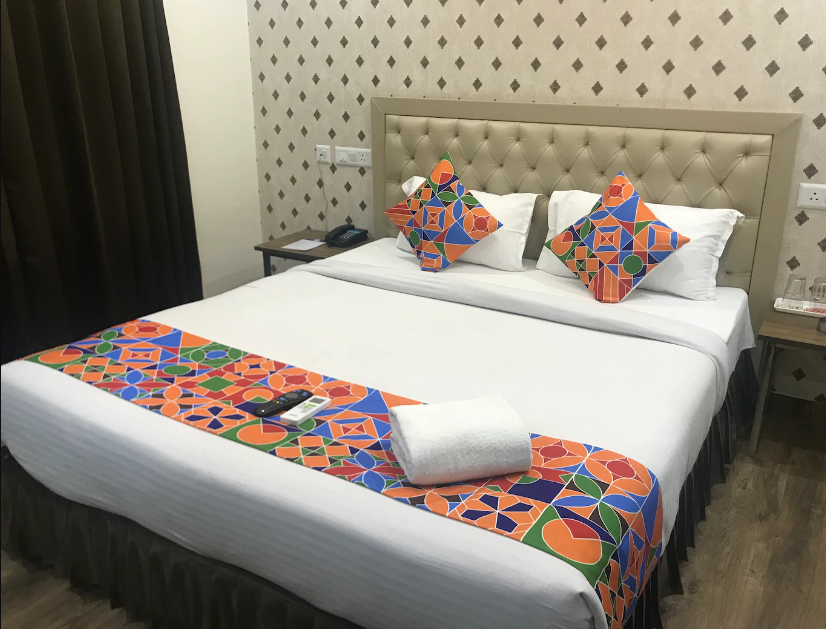 S.R. Residency, Utrathiya,3 star