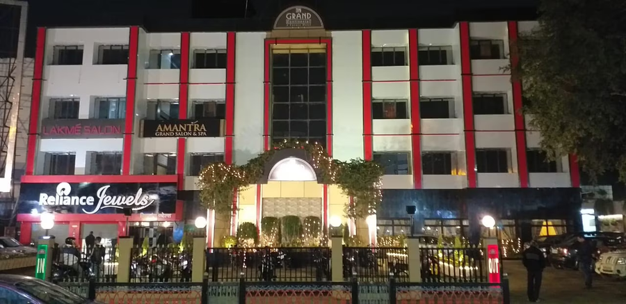 Grand Continental Hotel,Near Civil Lines Bus Station,4 star